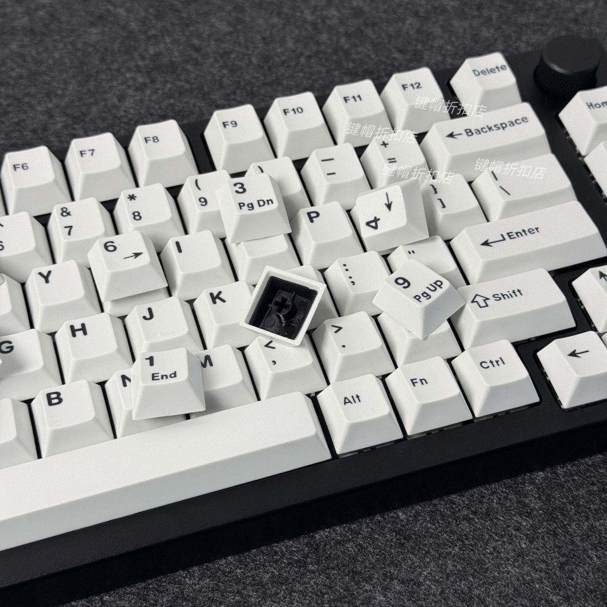 Minimalist Saf Beyaz Tuş Başlı - Gaming Keyboard Extension incelemesi ve fiyatı